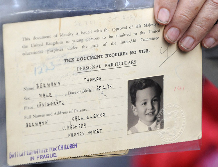 Pasaporte que Nicholas Winton confeccionó para salvar a un niño