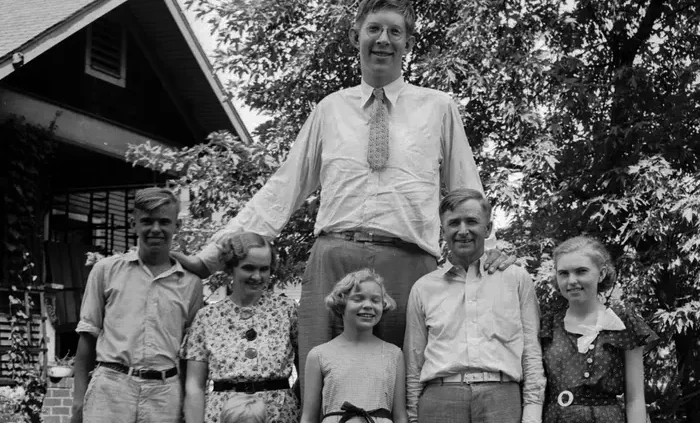 Robert Wadlow, el gigante que alcanzó los 272 cm de altura