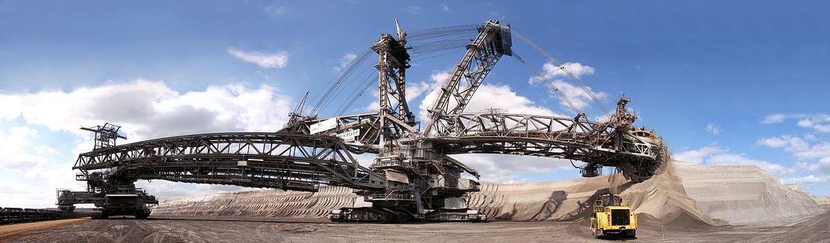 Bagger 288, la máquina más colosal jamás fabricada para operar sobre tierra firme