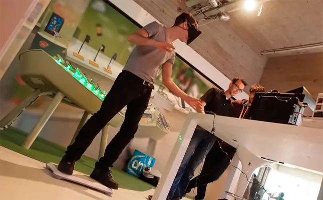 Aerodeslizador virtual creado con Kinect + Oculus Rift + Wii Balance Board
