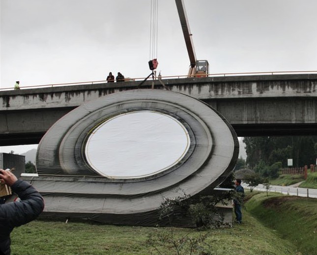 Espléndido anuncio de Hot Wheels en Bogotá