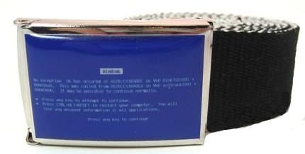 Un cinturón con el pantallazo azul de Windows