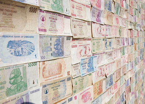 El desastre económico de Zimbabue plasmado en una imagen El desastre económico de Zimbabue plasmado en una imagen