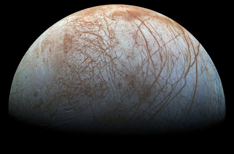 La imagen más detallada que se ha publicado nunca de la luna Europa