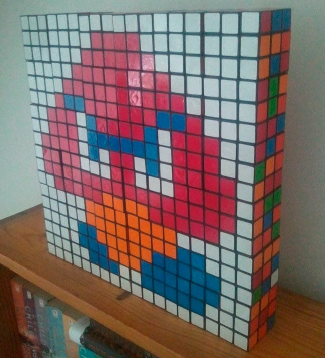 Goomba representado con cubos de Rubik
