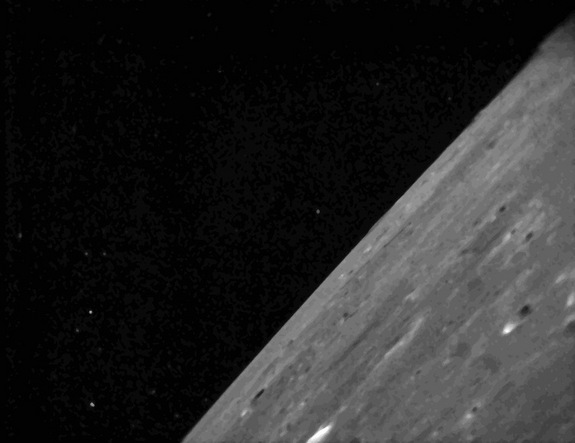 La sonda LADEE envía sus primeras fotografías de la Luna