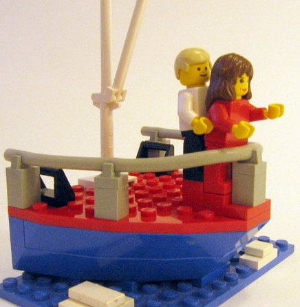 Escena de Titanic recreada con LEGO