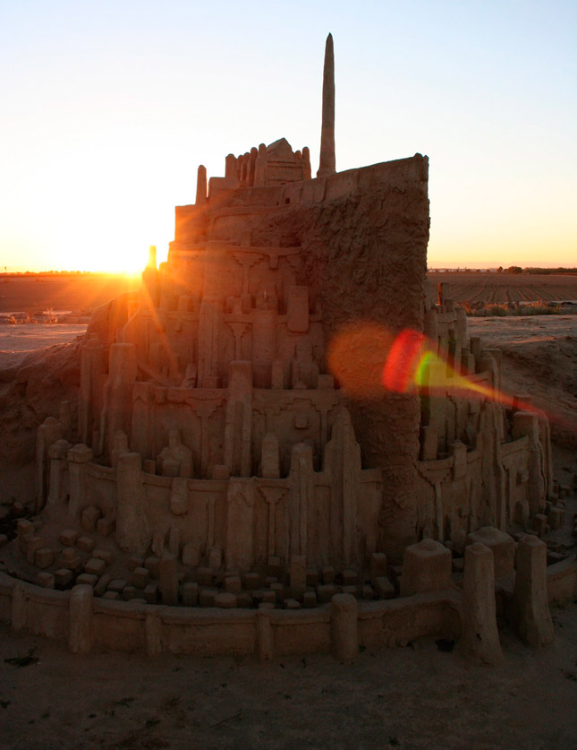 Un castillo de arena recrea Minas Tirith