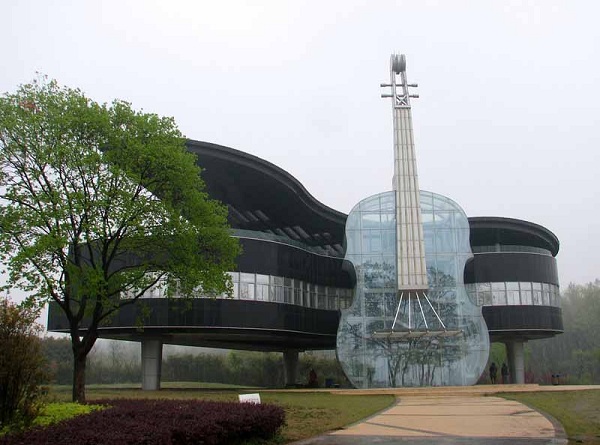 The Piano House, un conservatorio con forma de piano