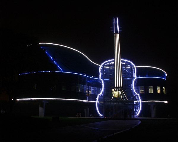 The Piano House, un conservatorio con forma de piano