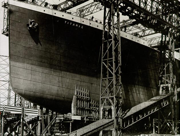 Fotografía histórica de la construcción del Titanic