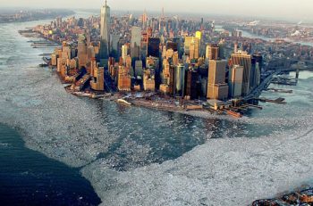 Nueva York rodeada de hielo