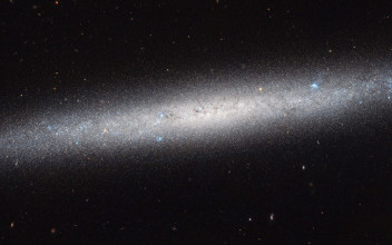 El Hubble nos proporciona esta hermosa vista lateral de la galaxia NGC 5023