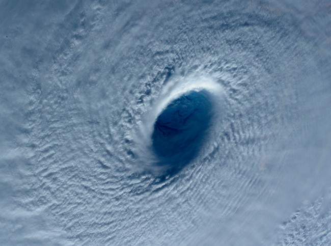 Increíbles imágenes del tifón Maysak visto desde el espacio