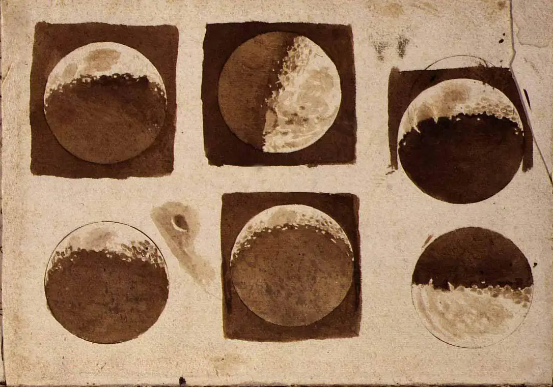 Galileo hizo estos dibujos de la Luna en 1610 tras observarla con un telescopio