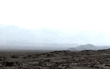 Panorámica de un amanecer en Marte captado por el rover Curiosity