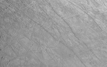 Primera imagen de la luna Europa tomada por la nave espacial Juno