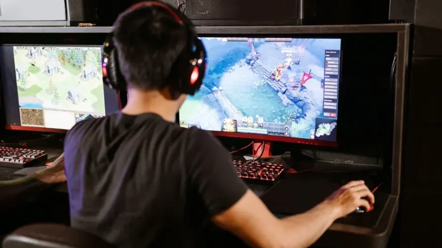 Qué tipo de monitor de computadora prefieren los gamers