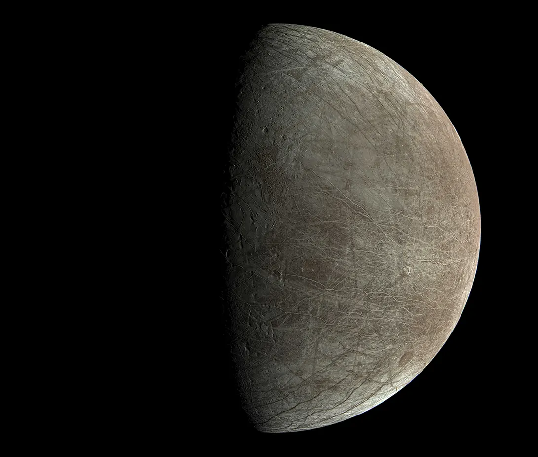 La Luna Europa vista desde la sonda espacial Juno