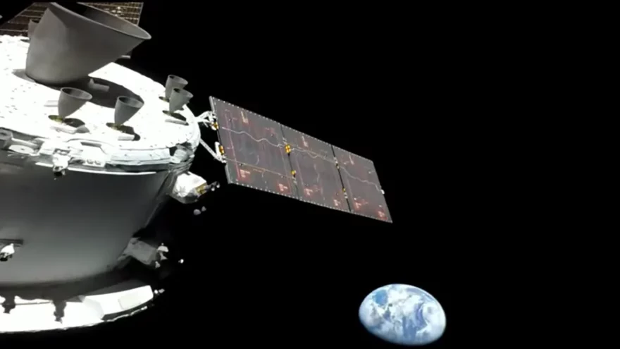 La nave espacial Orión toma su primera fotografía de la Tierra