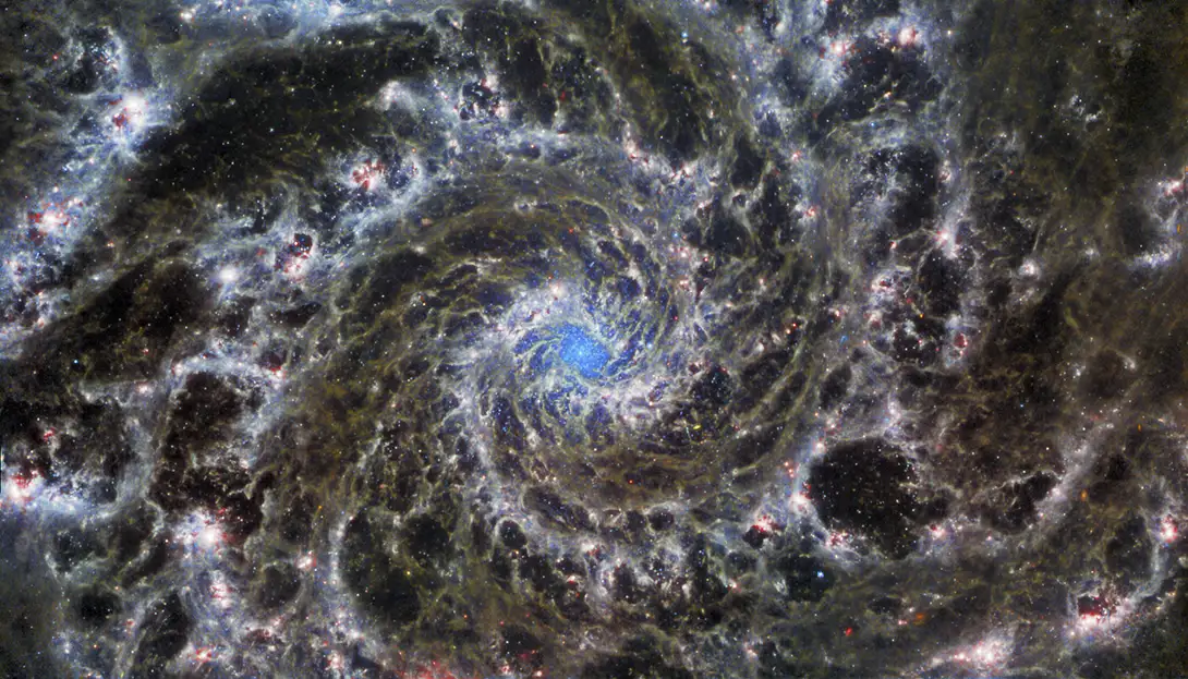 Messier 74, la Galaxia Fantasma