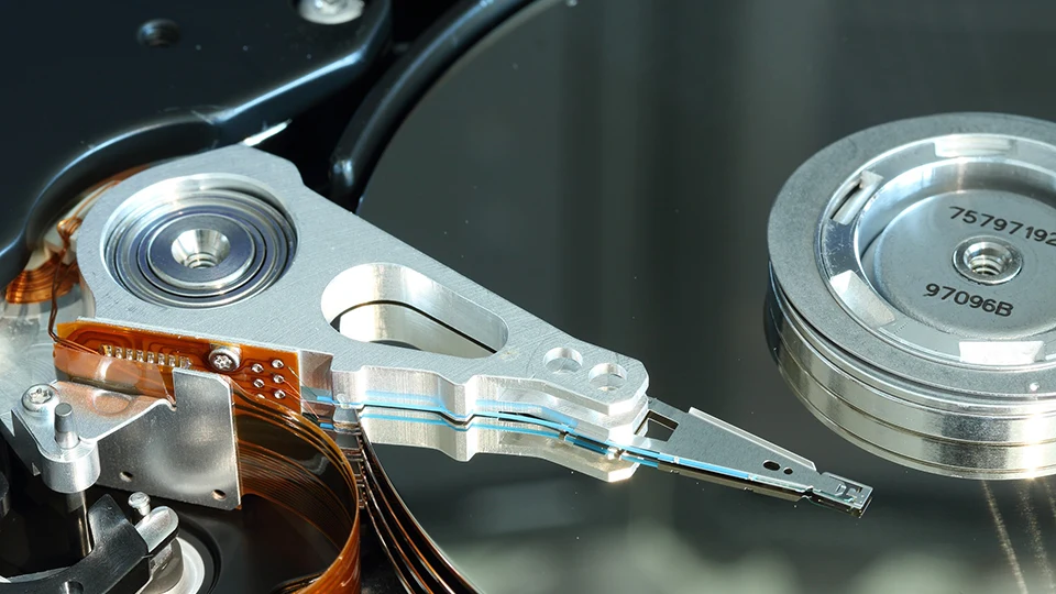 Seagate lanza discos duros de 30 TB basados en la tecnología HAMR