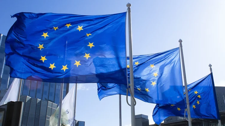 La Unión Europea multa a Meta con 1.200 millones de euros