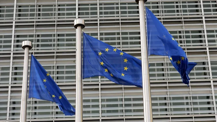 La Comisión Europea avala que Facebook transfiera los datos de los europeos a EEUU