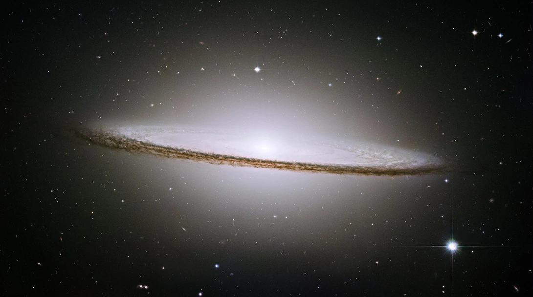 La galaxia del Sombrero vista por el telescopio espacial Hubble