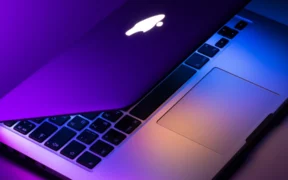Apple lanza macOS Sonoma 14.1.2, que soluciona problemas de seguridad importantes