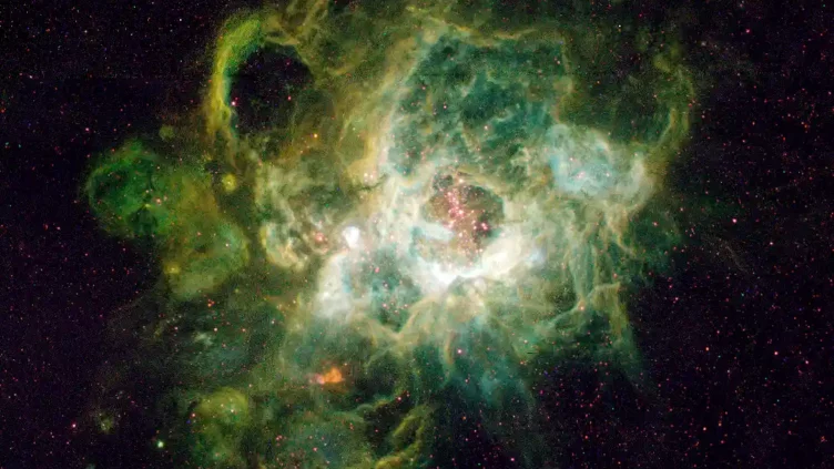La gigantesca nebulosa NGC 604