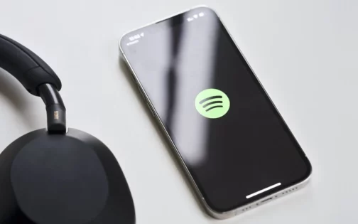 Spotify afirma que Apple bloquea las actualizaciones para su app