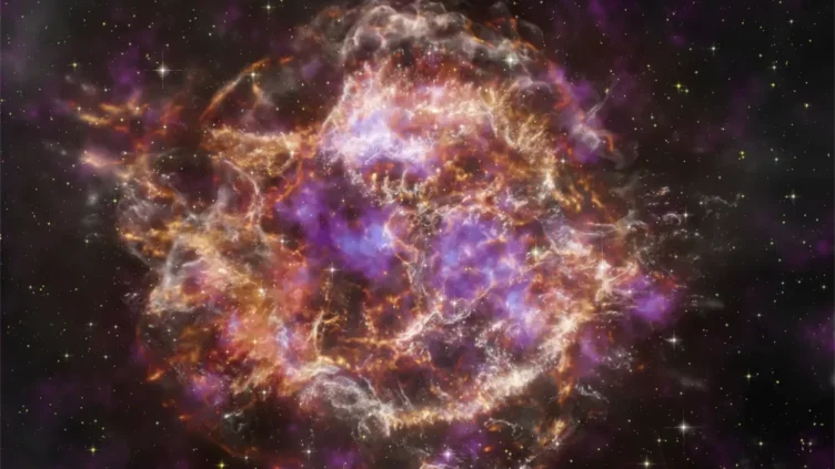 La supernova Cassiopeia A vista por los telescopios espaciales James Webb y Chandra